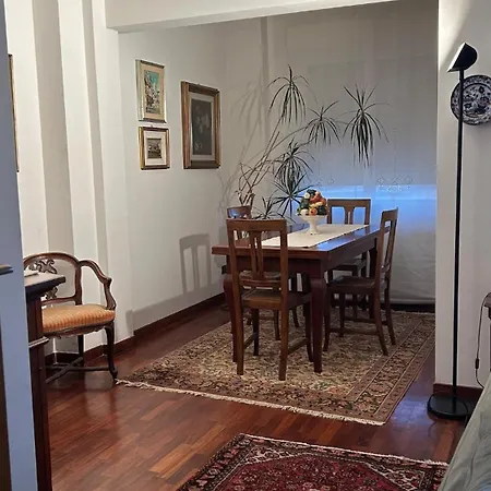 Elegante Vista Mare - 2 Camere, 2 Bagni E Parcheggio Privato *
