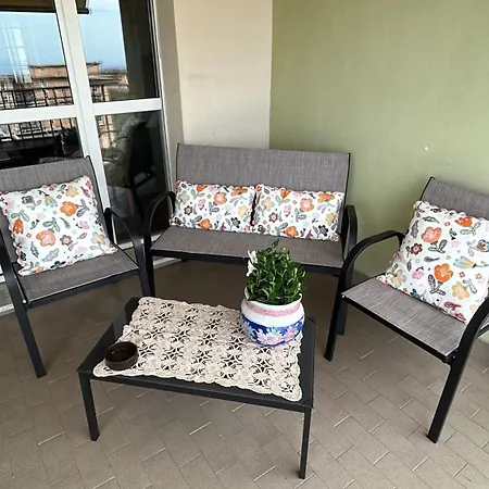 Lejlighed Elegante Vista Mare - 2 Camere, 2 Bagni E Parcheggio Privato