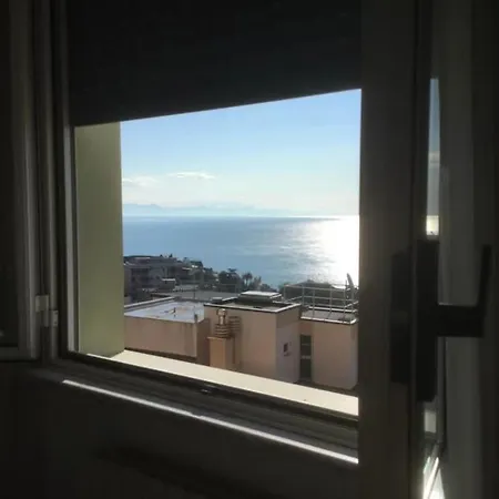 Lejlighed Elegante Vista Mare - 2 Camere, 2 Bagni E Parcheggio Privato Savona